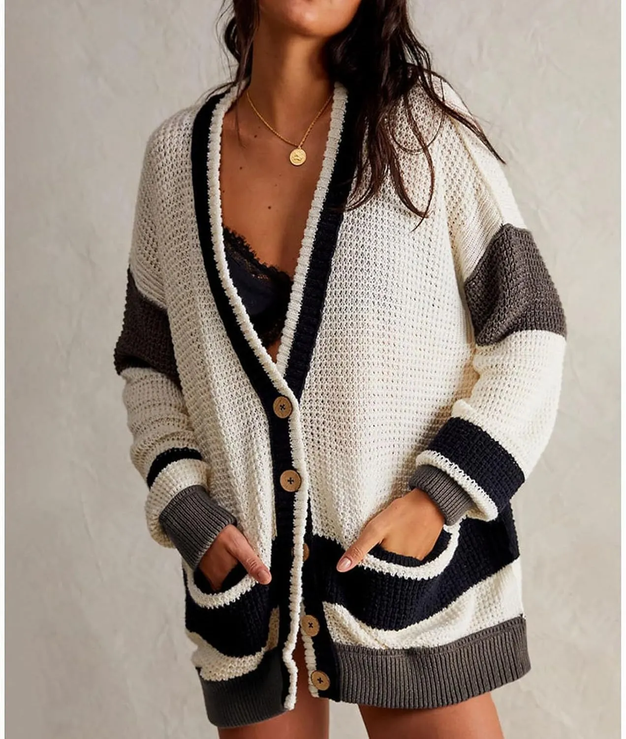 Cardigan Sweaters for Women Lightweight Button Down Cardigan Sweaters Long Sleeve V Neck Knit Tops with Pockets