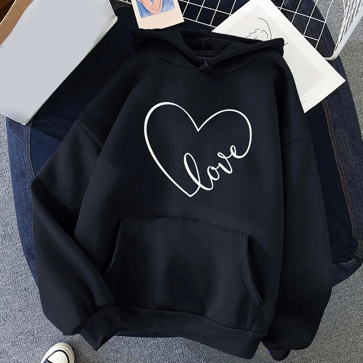 Women's Fashion Hoodies & Sweatshirts Long Sleeve Heart Graphic Tee Shirts Causal Drawstring Hoodies Vacation Outfits